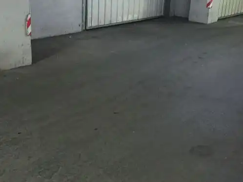 Parking de Garaje de alquiler en Huesca con Alarma
