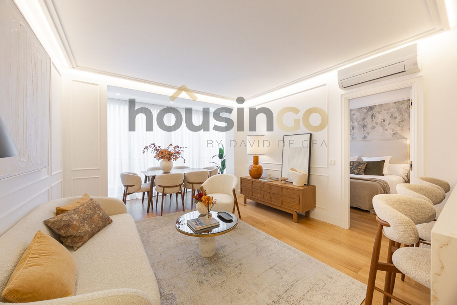 Living room of Flat for sale in  Madrid Capital  with Air Conditioner, Heating and Furnished