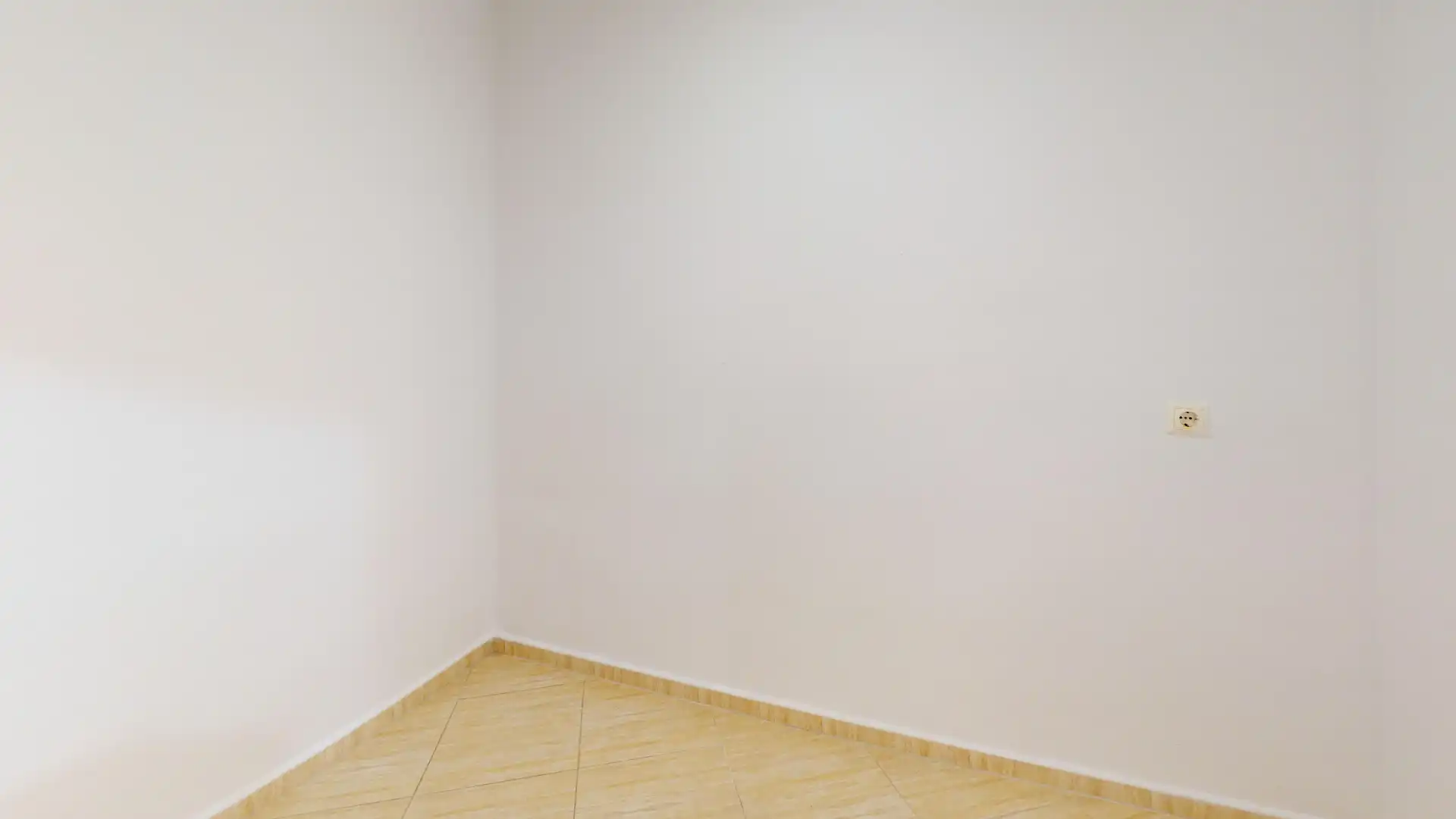 Flat for sale in Alicante / Alacant  with Storage room, Oven and Balcony