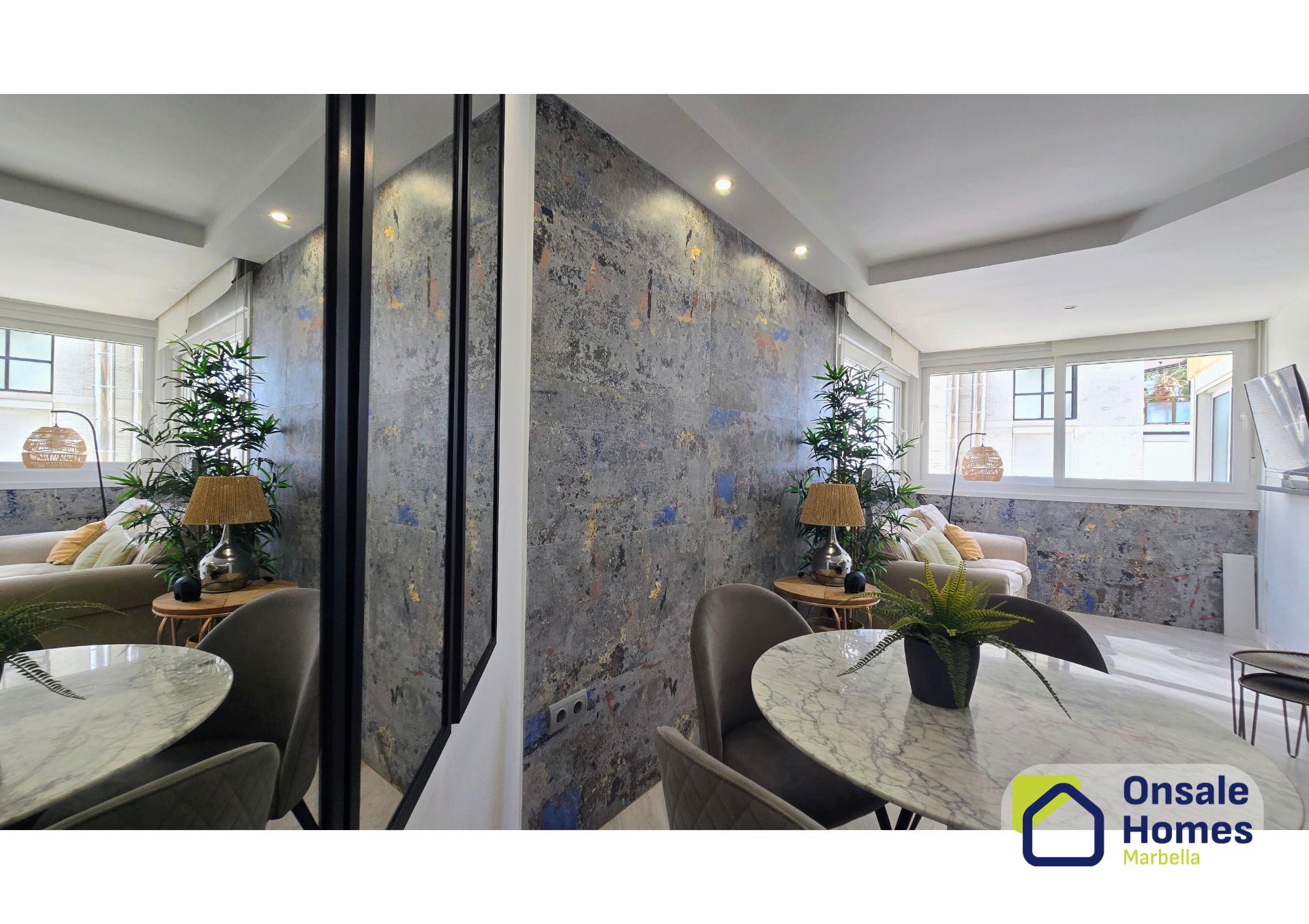 Comedor de Piso en venta en Marbella con Aire acondicionado y Piscina comunitaria