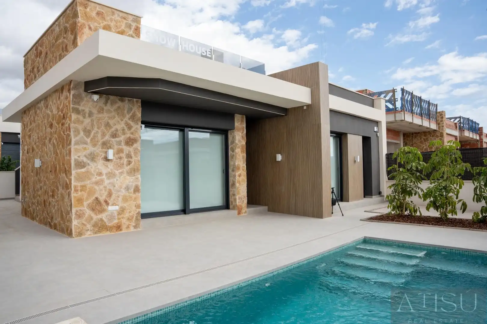 Detached house with pool for sale in Rojales