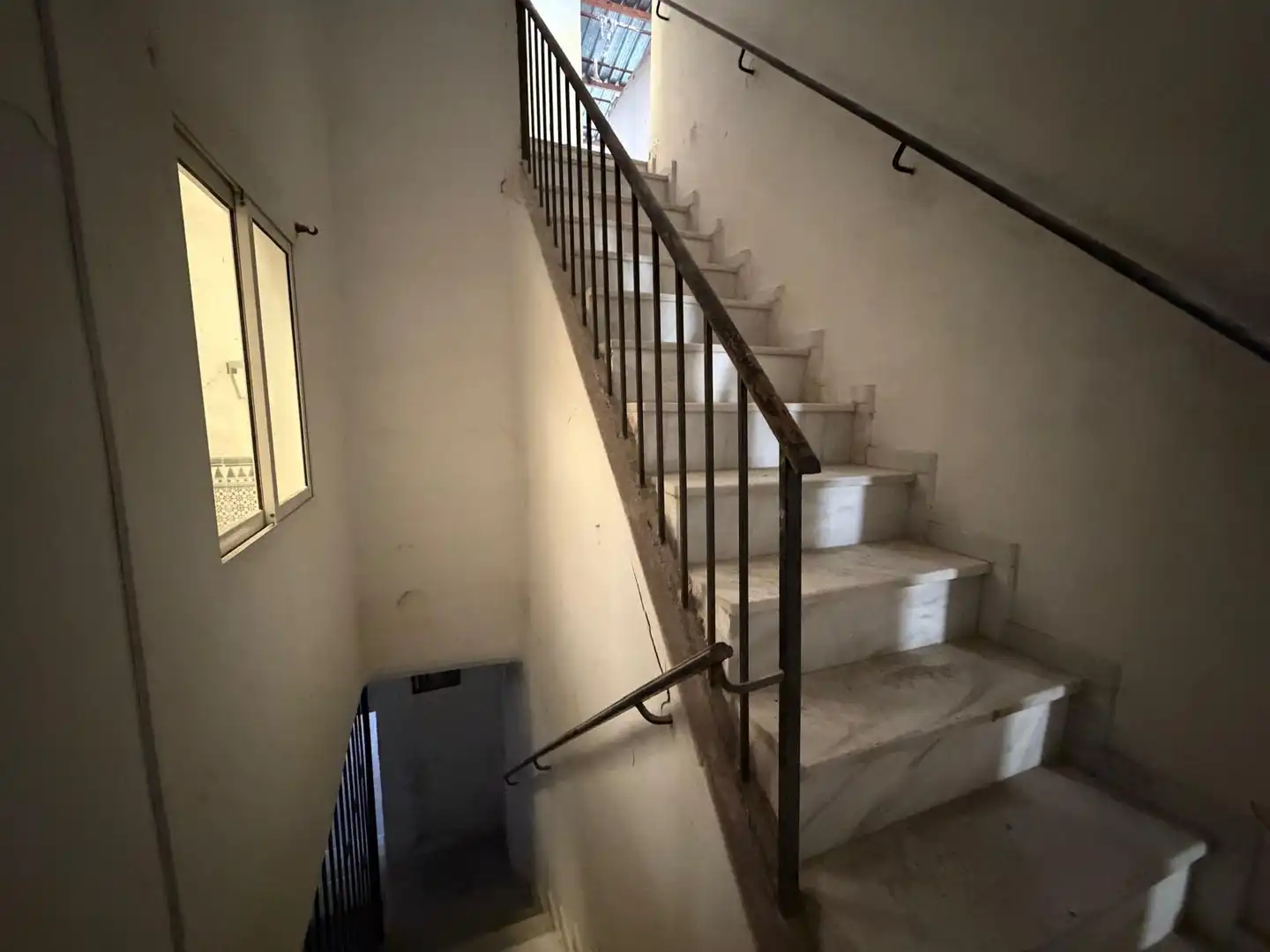 Inmuebles singulares con ascensor en venta en Avenida Reyes Católicos, imagen 18
