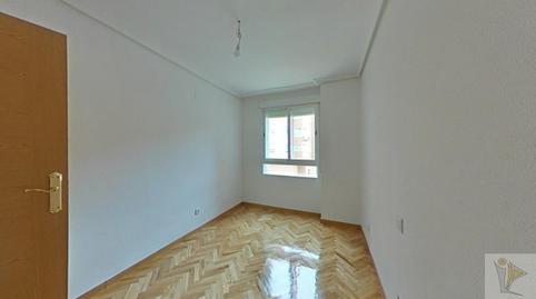 Photo 2 of Flat for sale in Cl Pescara , Pueblo Nuevo,  Madrid Capital