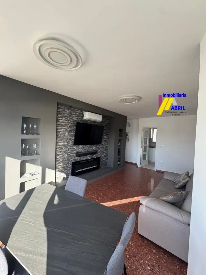 Sala d'estar de Apartament en venda en Sueca amb Aire condicionat