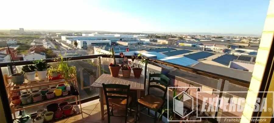 Terraza de Apartamento en venta en Silla con Aire acondicionado y Trastero