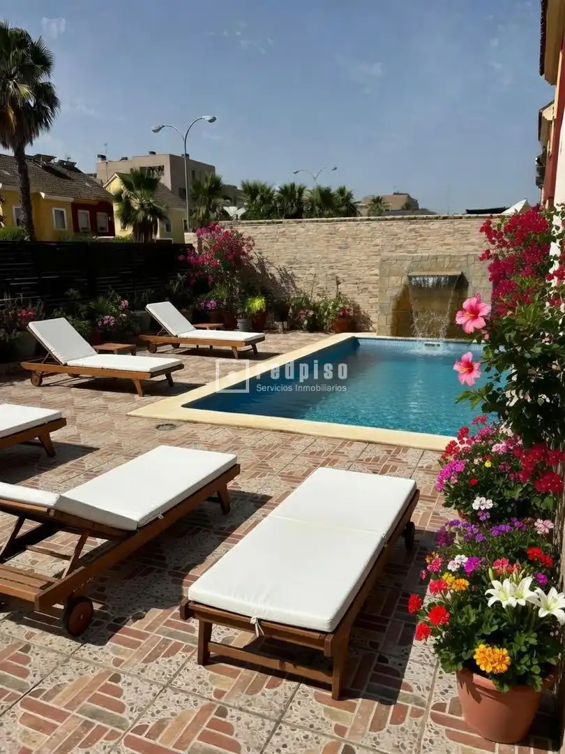 Swimming pool of Houses for sale in Mairena del Aljarafe  with Air Conditioner and Terrace