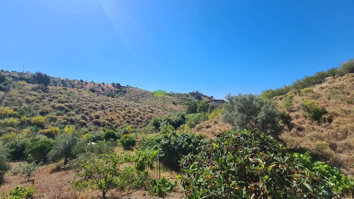 Finca rústica en venta en Vélez-Málaga con Aire acondicionado, Jardín privado y Terraza