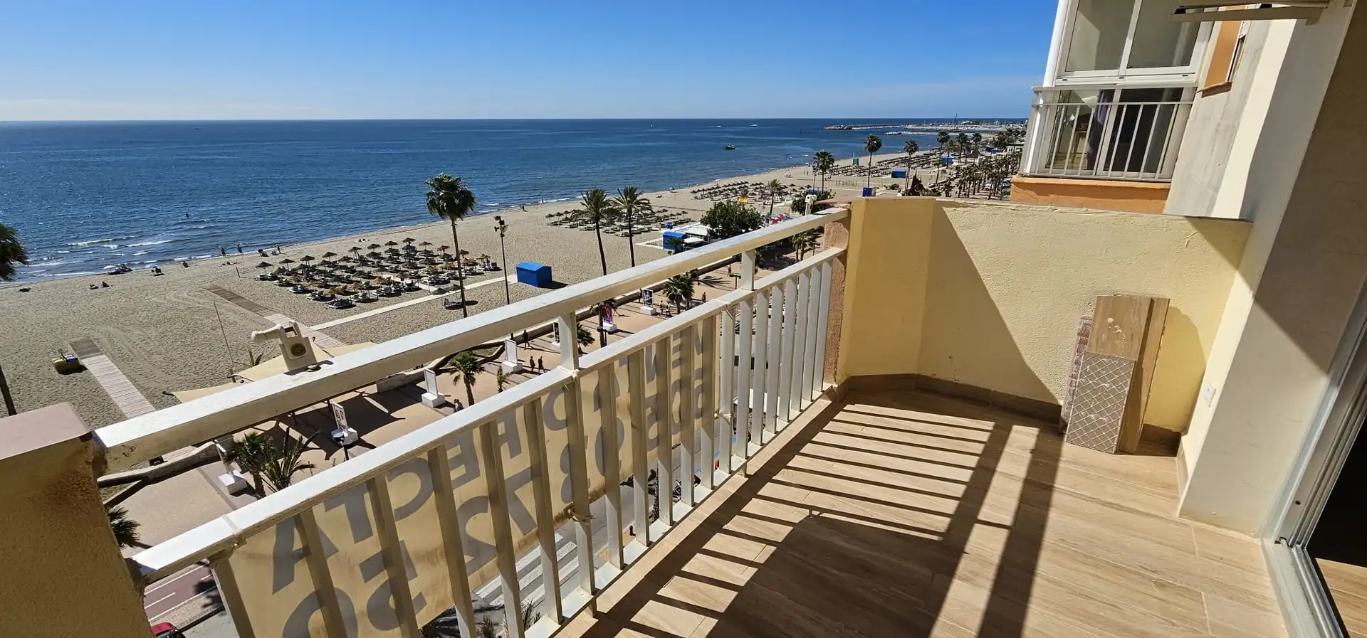 Schlafzimmer von Wohnungen zur Miete in Fuengirola mit Klimaanlage, Heizung und Terrasse