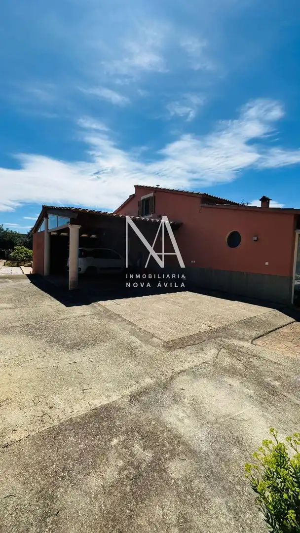 Finca rústica en venda a Cristo Rey - Parque Europa