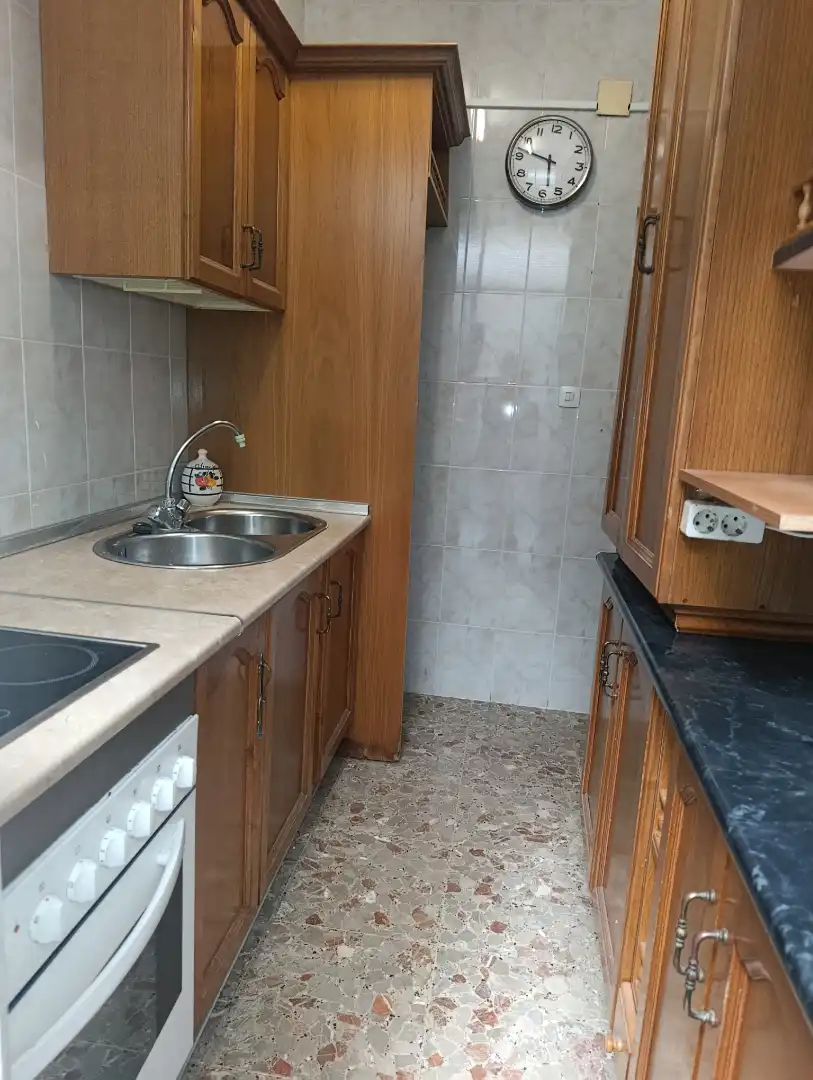 Kitchen of Flat for sale in Dos Hermanas  with Air Conditioner