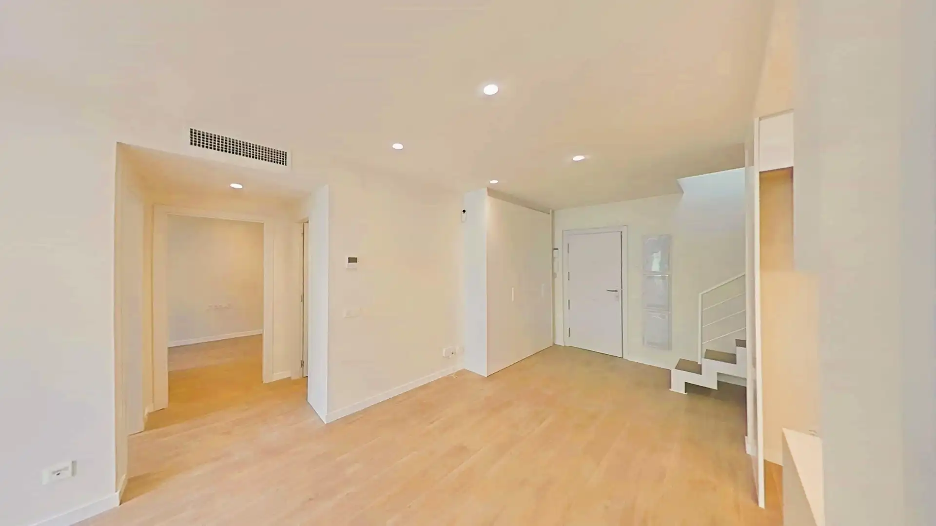 Ático en venta en Cubelles con Aire acondicionado, Calefacción y Jardín privado