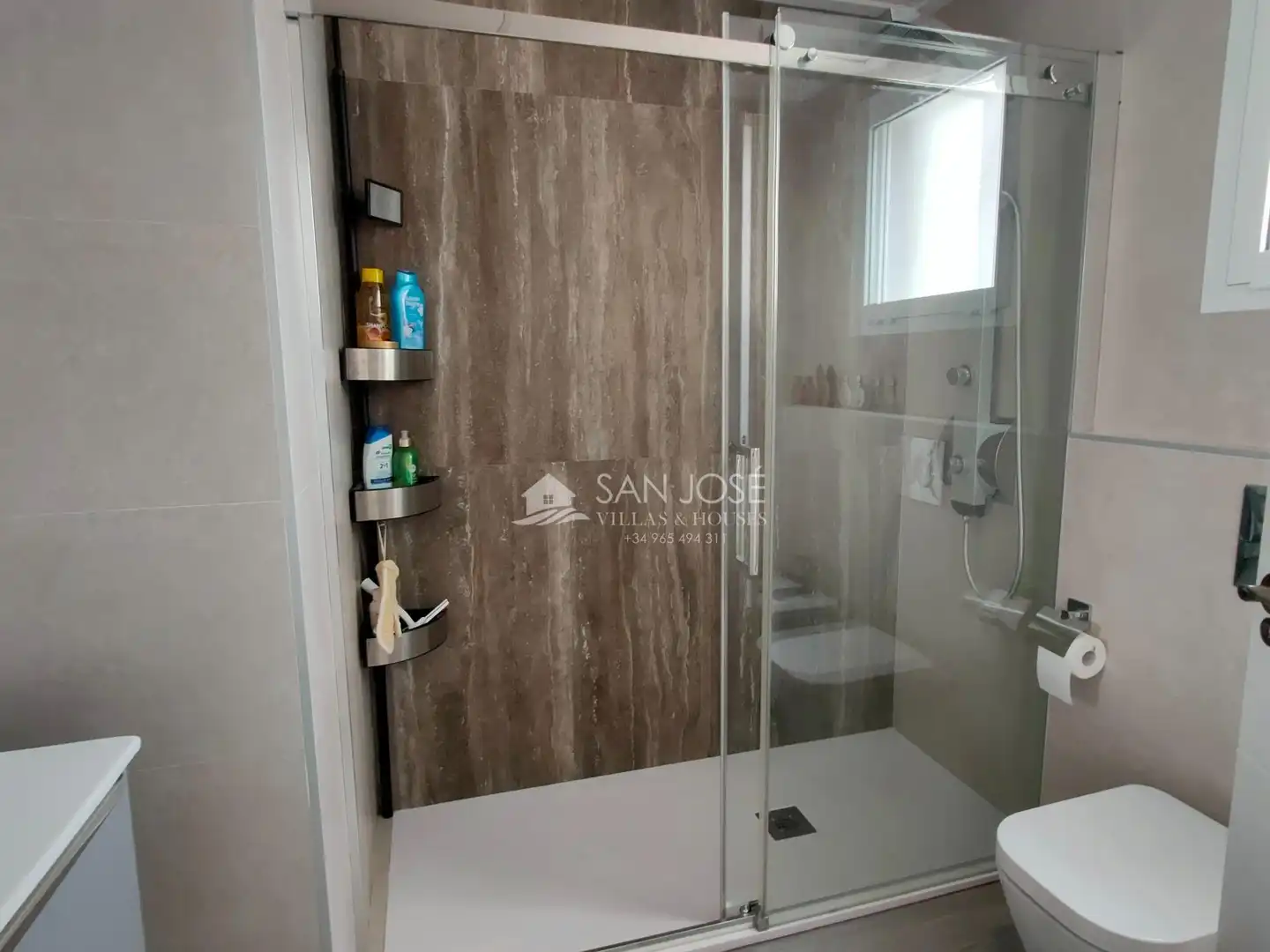 Bany de Casa o xalet en venda en Aspe amb Jardí privat, Terrassa i Traster