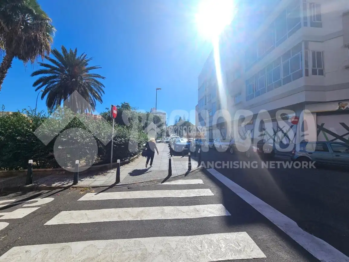 Vista exterior de Local en venda en Las Palmas de Gran Canaria