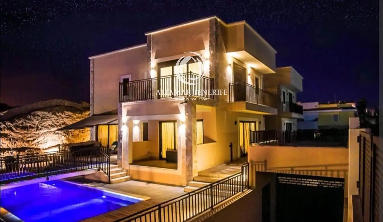 Houses for sale in La Mareta, Los Abrigos
