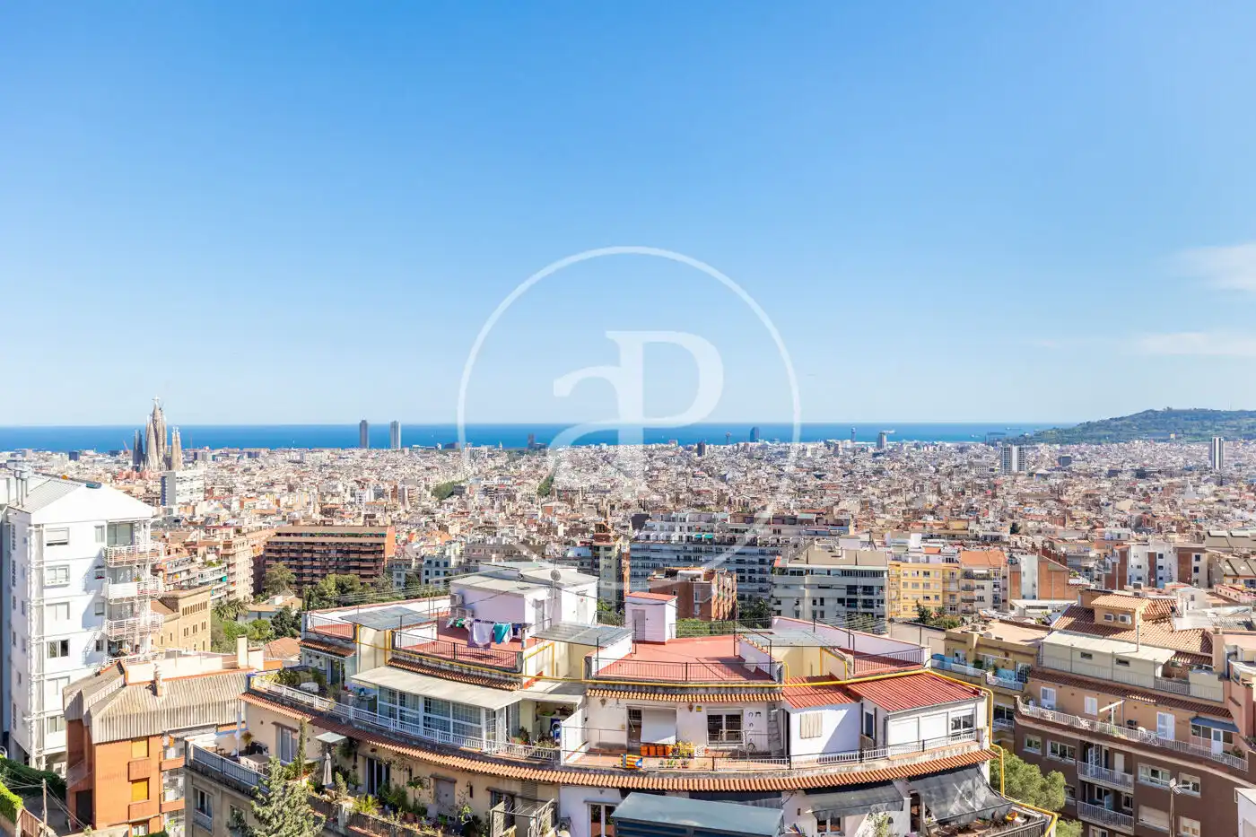 Außenansicht von Wohnung zum Verkauf in Barcelona mit Klimaanlage, Heizung und Terrasse