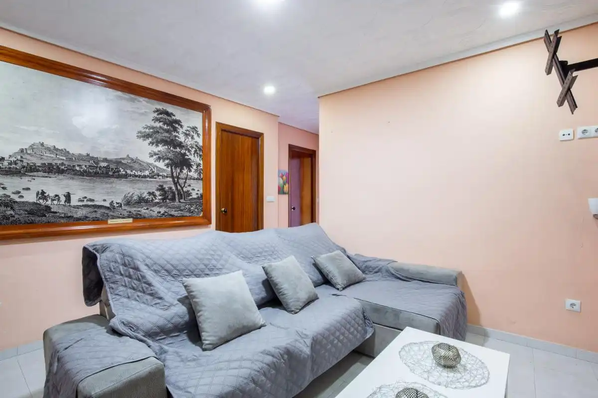 Sala d'estar de Planta baixa en venda en Sagunto / Sagunt amb Calefacció, Terrassa i Traster