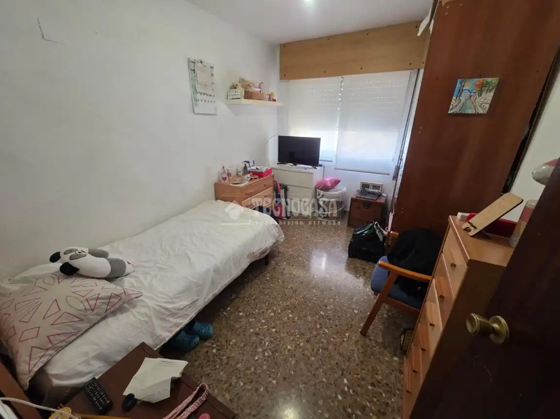Bedroom of Flat for sale in Zaragoza  with Air Conditioner, Heating and Terrace
