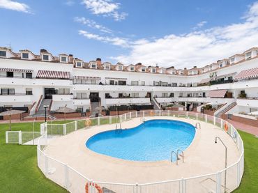 Duplex con piscina in vendita a Calle General Asensio 19