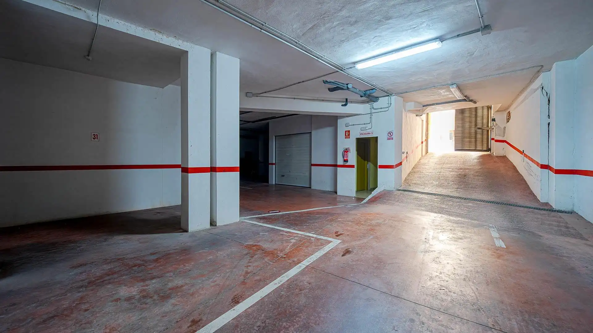 Parking de Apartamento en venta en Formentera del Segura con Terraza y Piscina comunitaria