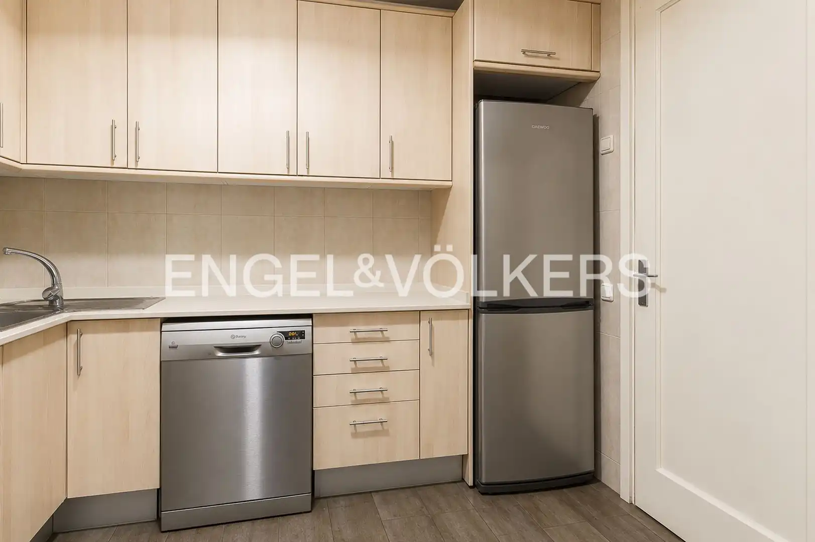 Kitchen of Ground floor for sale in Barcelona  with Heating, Parquet flooring and Terrace