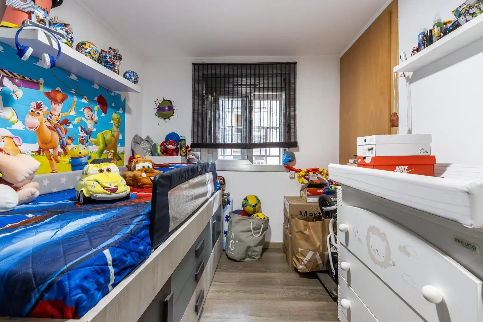 Habitación de Piso en venta en Sabadell con Aire acondicionado, Calefacción y Trastero
