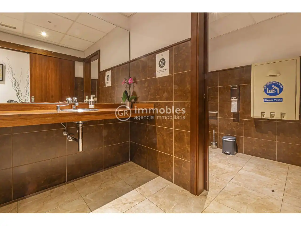 Business premises for transfer in Calle FADRINS, imagen 17