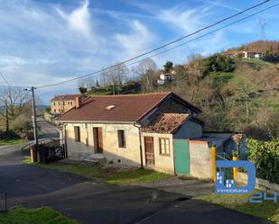Vista exterior de Finca rústica en venda en Langreo amb Traster
