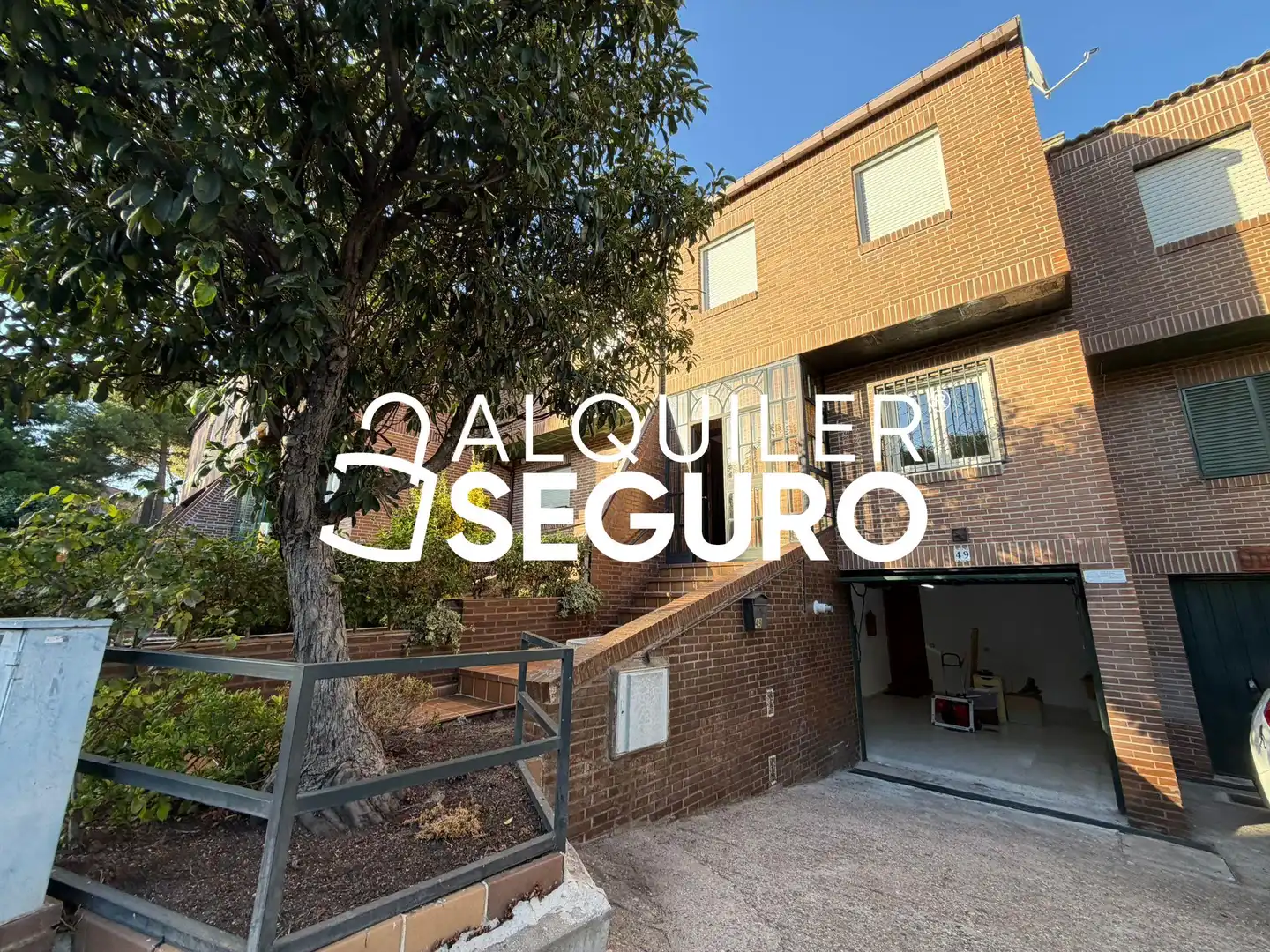 Exterior view of Houses for rent in Majadahonda  with Heating, Terrace and Swimming Pool