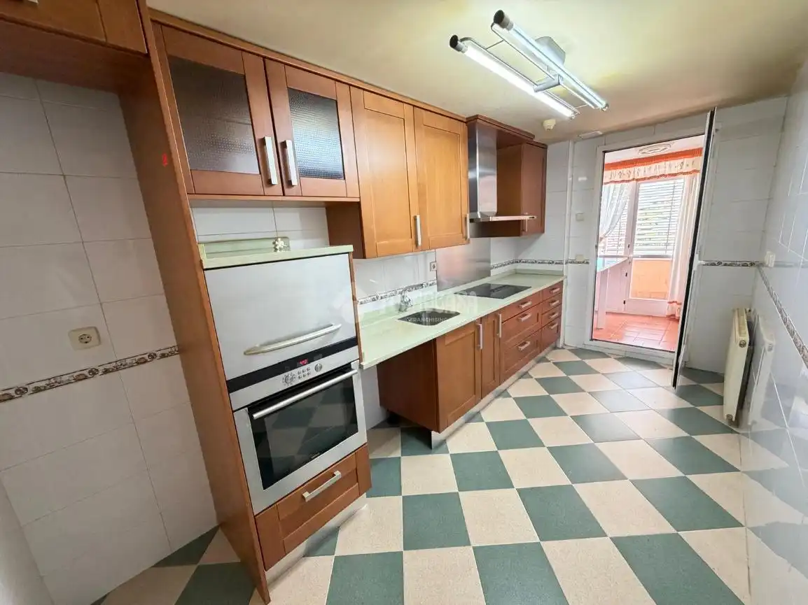 Cuina de Pis en venda en Valdemoro amb Aire condicionat, Terrassa i Traster