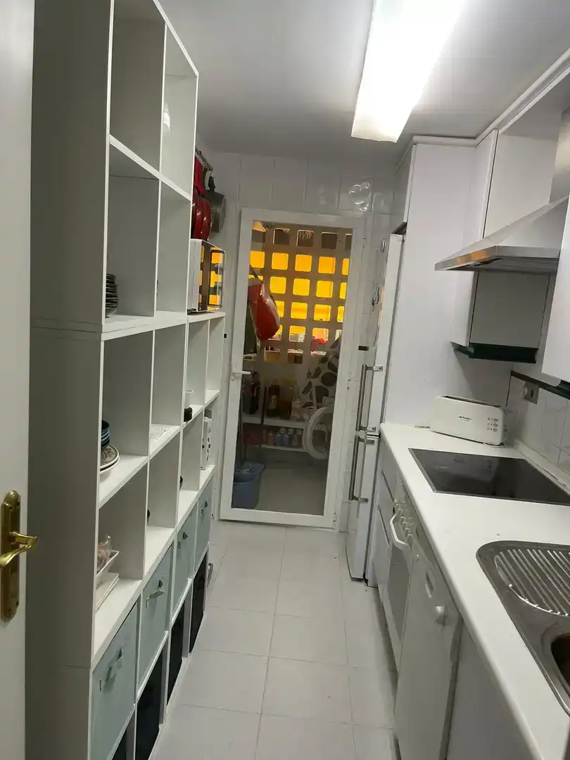 Küche von Wohnungen zur Miete in Marbella mit Klimaanlage, Schwimmbad und Balkon