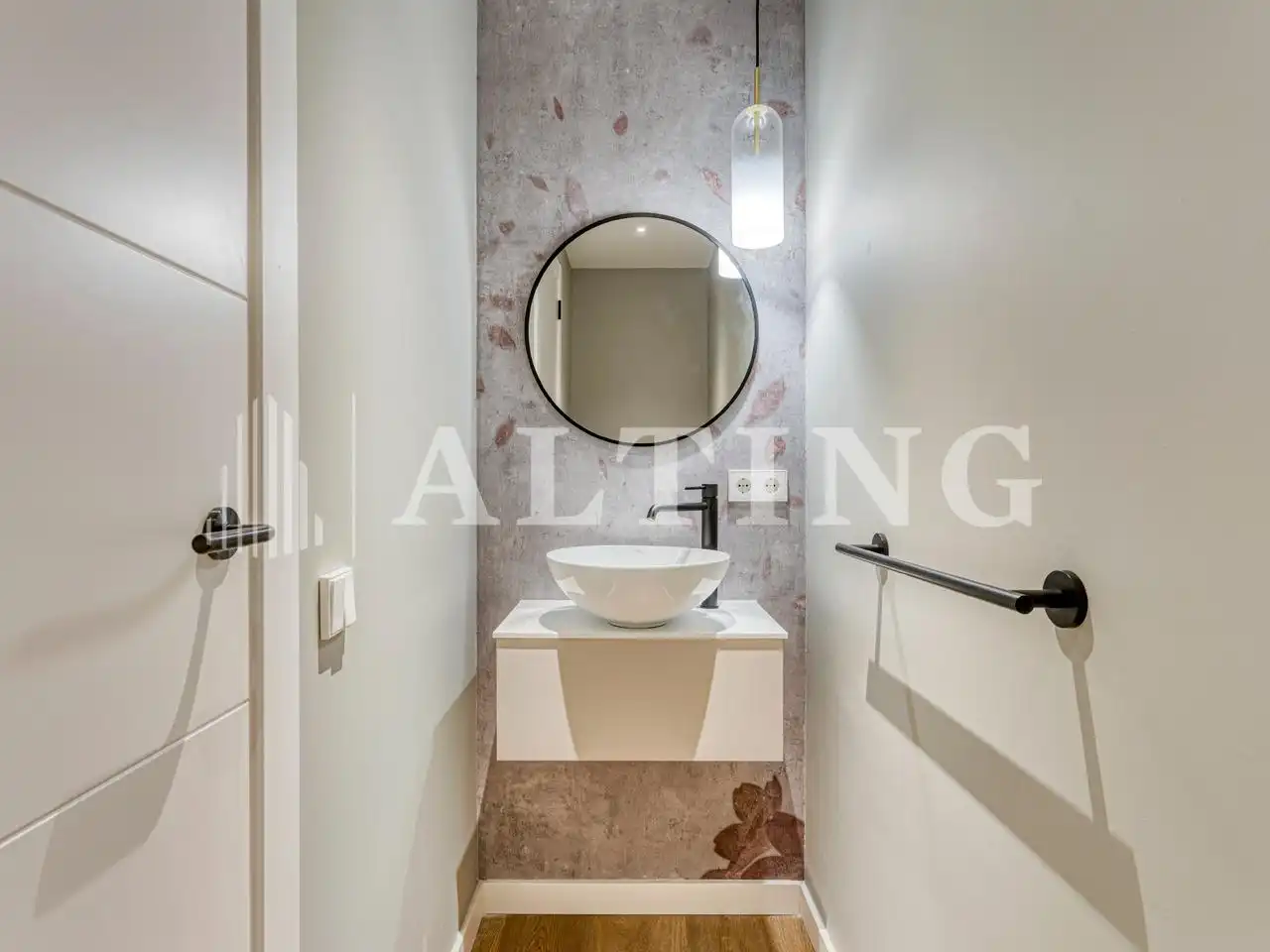 Baño de Piso de alquiler en Barcelona con Aire acondicionado, Calefacción y Parquet