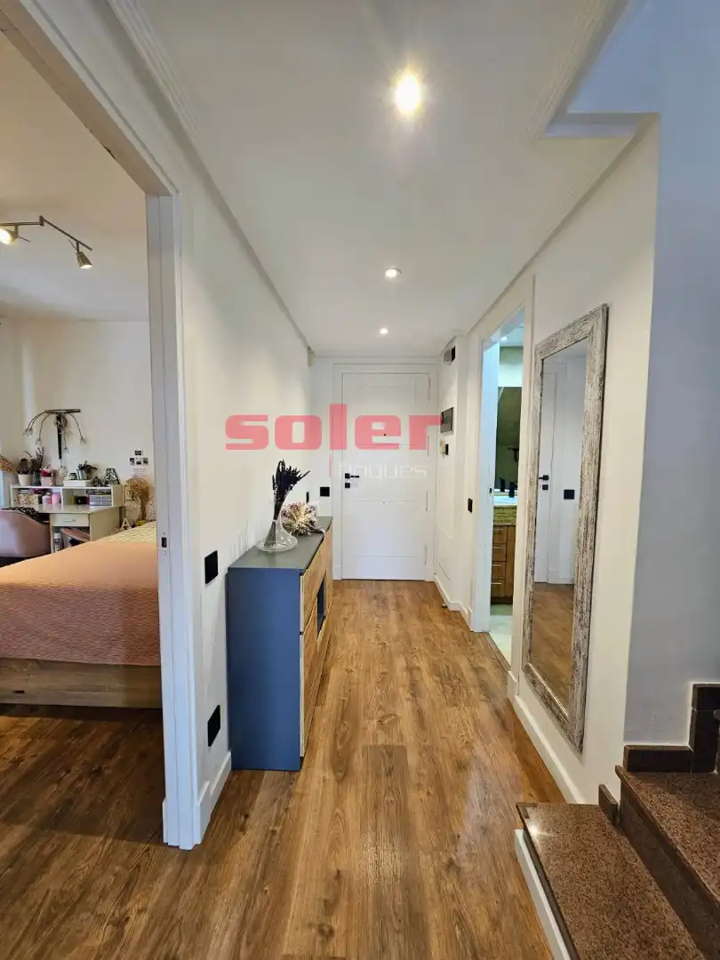 Penthouse with terrace for sale in Carrer de Sabina Canyameras, imagen 10