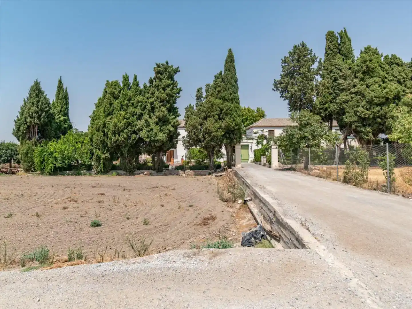 Piso en venta en Granada con Jardín privado y Piscina