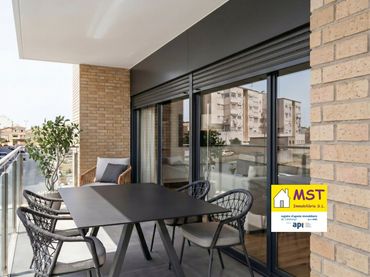 Penthouse mit Balkon zum Verkauf in Carrer d'Angel Guimerà