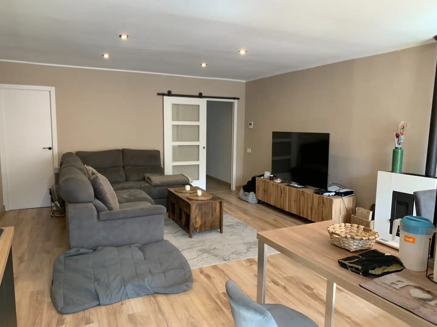 Sala d'estar de Casa o xalet en venda en Vallirana amb Aire condicionat, Calefacció i Jardí privat