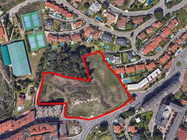 Wohnbaugrundstück zum Verkauf in Rúa Valiña