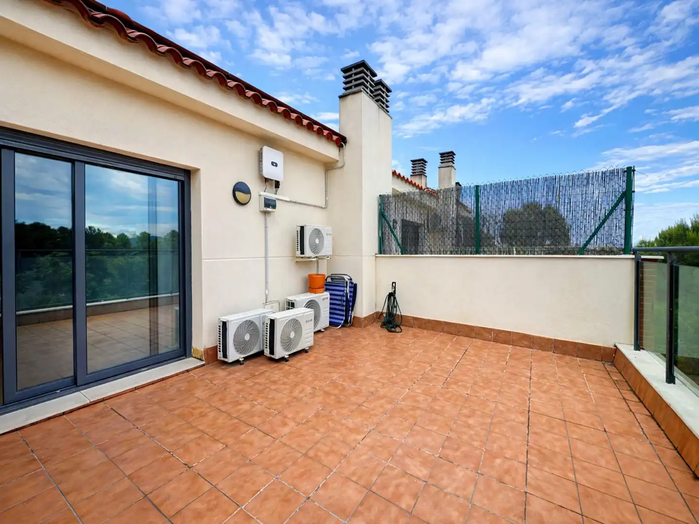 Terrassa de Casa adosada en venda en Sant Esteve Sesrovires amb Aire condicionat, Calefacció i Jardí privat
