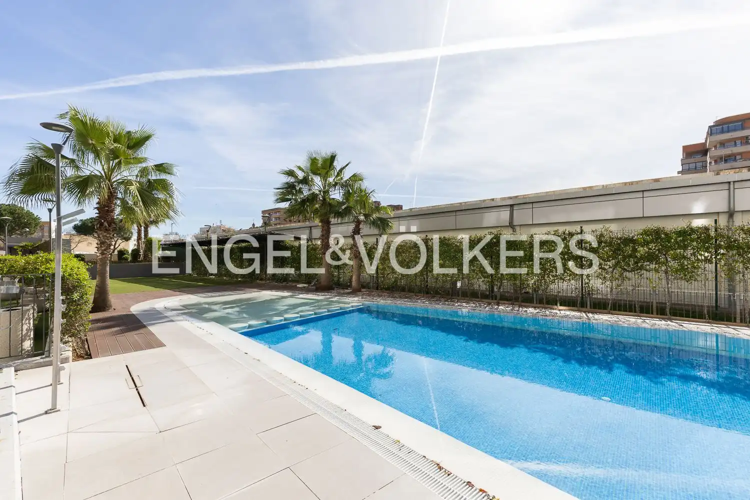 Piscina de Dúplex en venda en  Valencia Capital amb Aire condicionat, Calefacció i Jardí privat