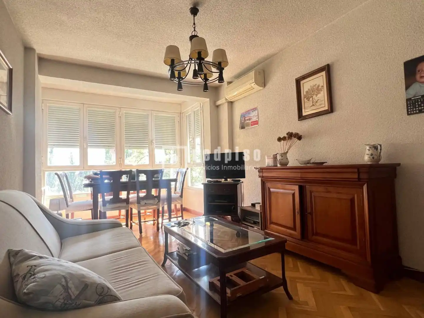 Sala d'estar de Pis en venda en Madrid amb Aire condicionat, Calefacció i Parquet