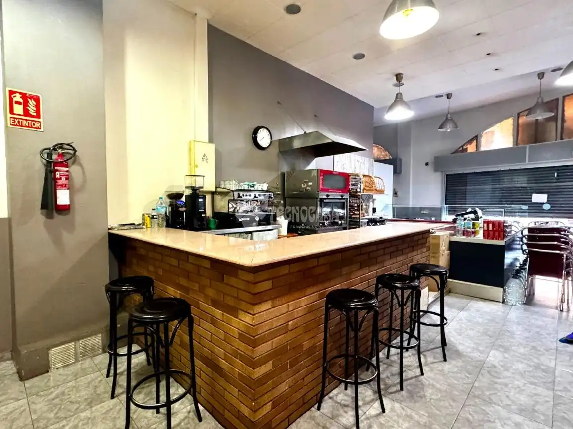 Business premises for sale in Sant Vicenç Dels Horts, imagen 5