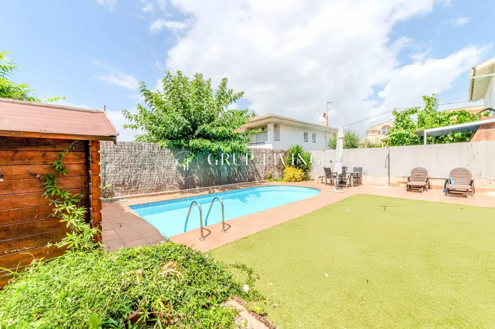 Vista exterior de Casa o chalet en venta en Sant Pere de Ribes con Aire acondicionado, Calefacción y Jardín privado