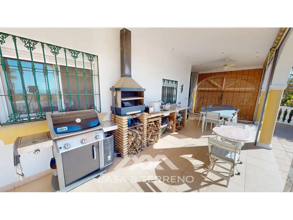 Casa o chalet en venta en Vélez-Málaga con Jardín privado, Terraza y Piscina