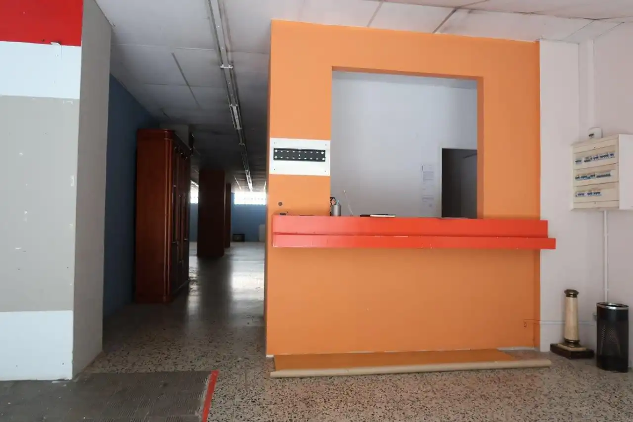 Local comercial en venda a Mariscal Pardo de Cela, imagen 13
