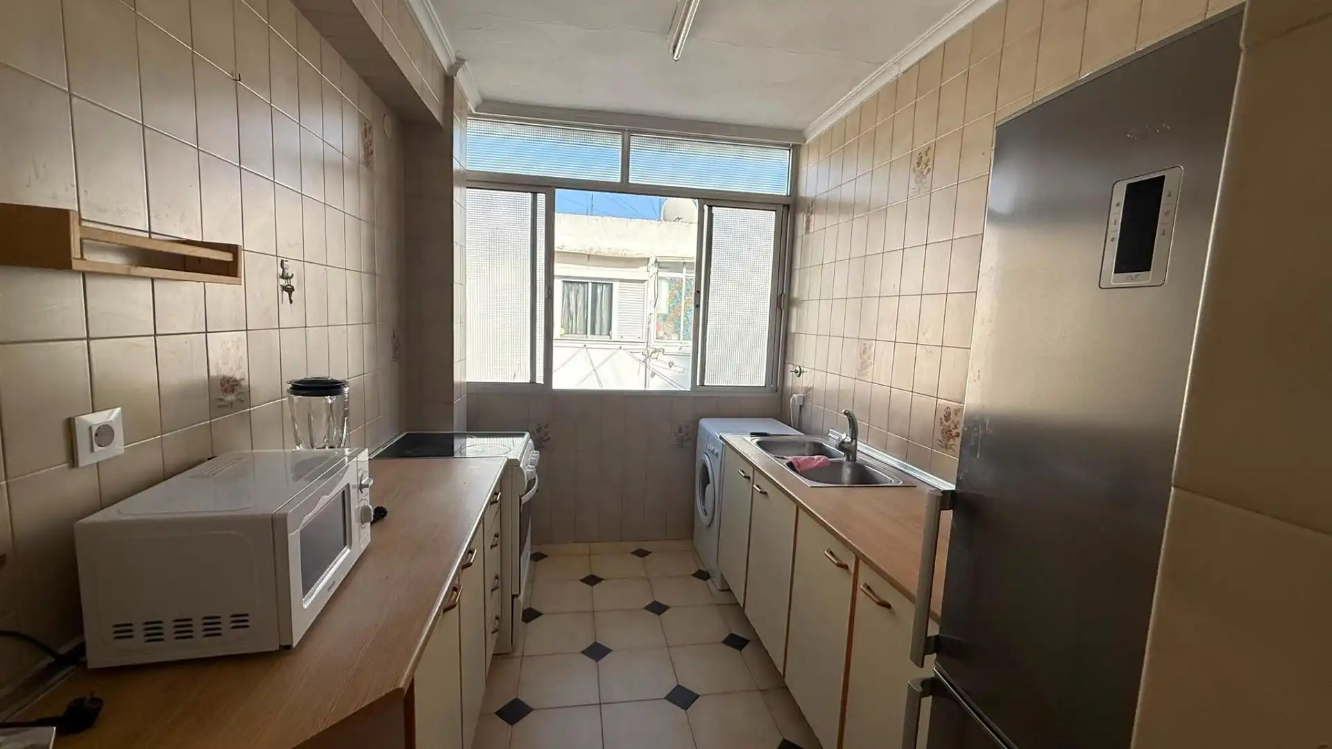 Wohnung zur Miete in Calle TAMBRE, El Plantinar – Avda. La Paz - El Juncal