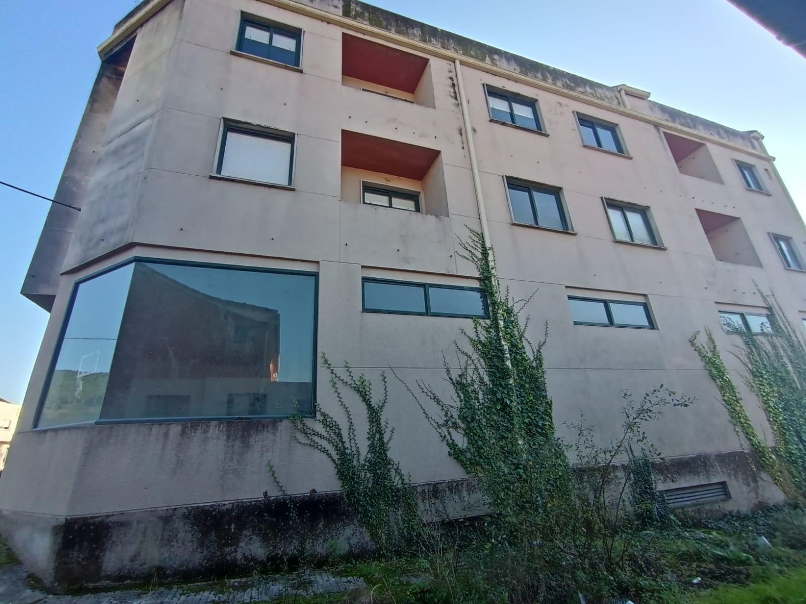 Vista exterior de Garatge en venda en Pontecesures