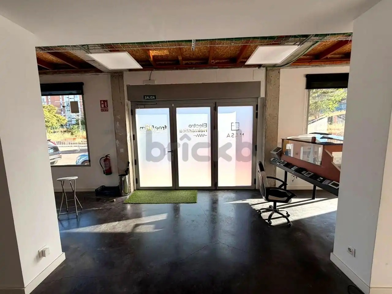 Büro zur Miete in Madrid mit Klimaanlage und Heizung