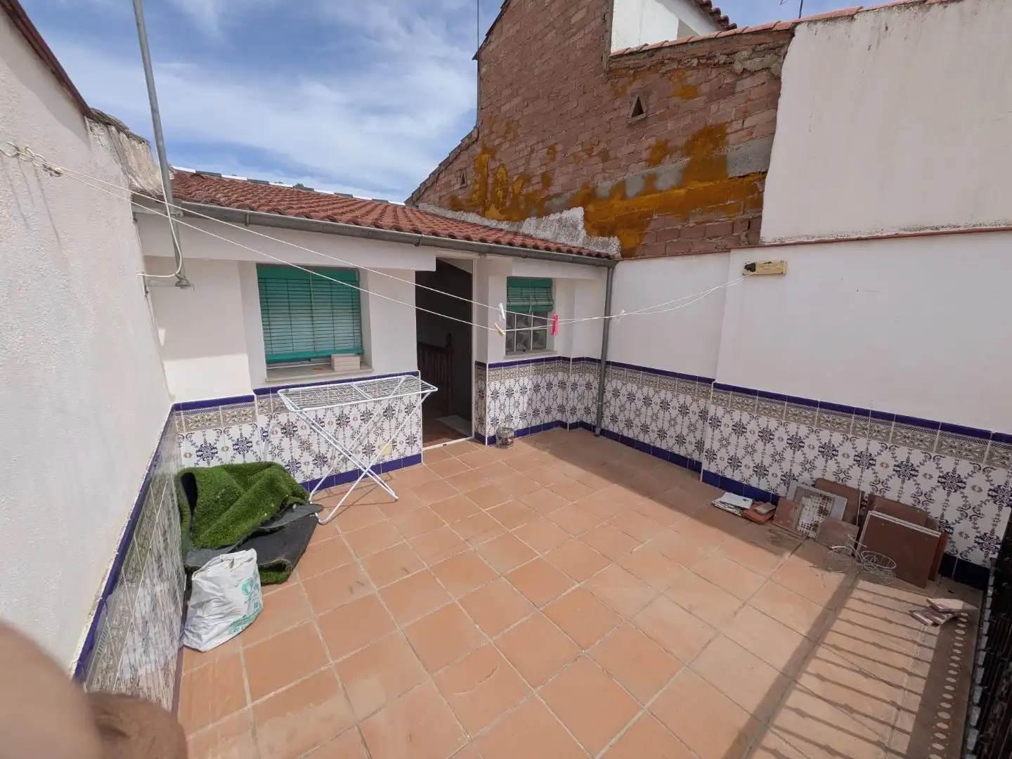 Außenansicht von Haus oder Chalet zum Verkauf in Güevéjar mit Privatgarten, Terrasse und Abstellraum