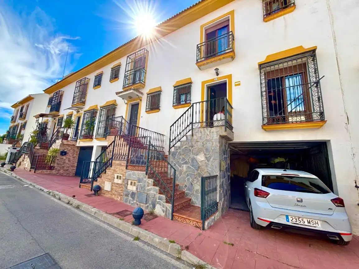 Exterior view of Detached homes for sale in Benalmádena  with Air Conditioner, Heating and Terrace