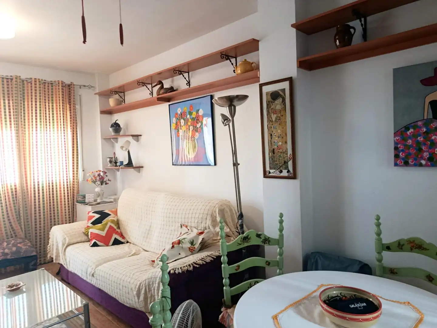 Sala d'estar de Casa adosada en venda en Castalla amb Jardí privat, Terrassa i Moblat