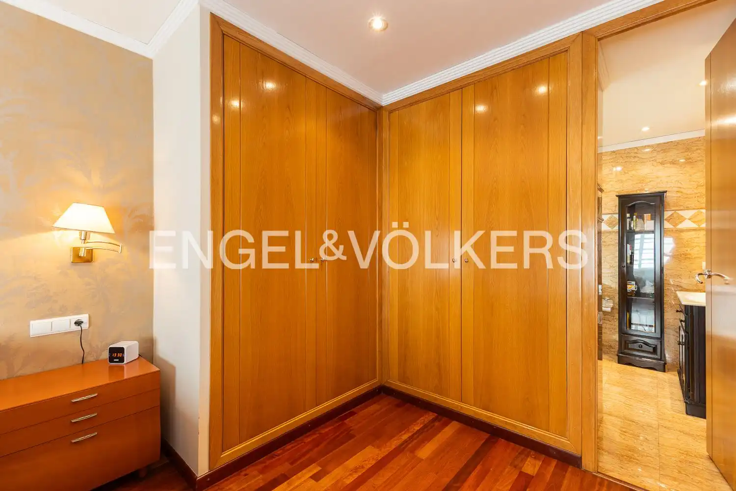 Houses for sale in Carcaixent  with Air Conditioner, Heating and Private garden